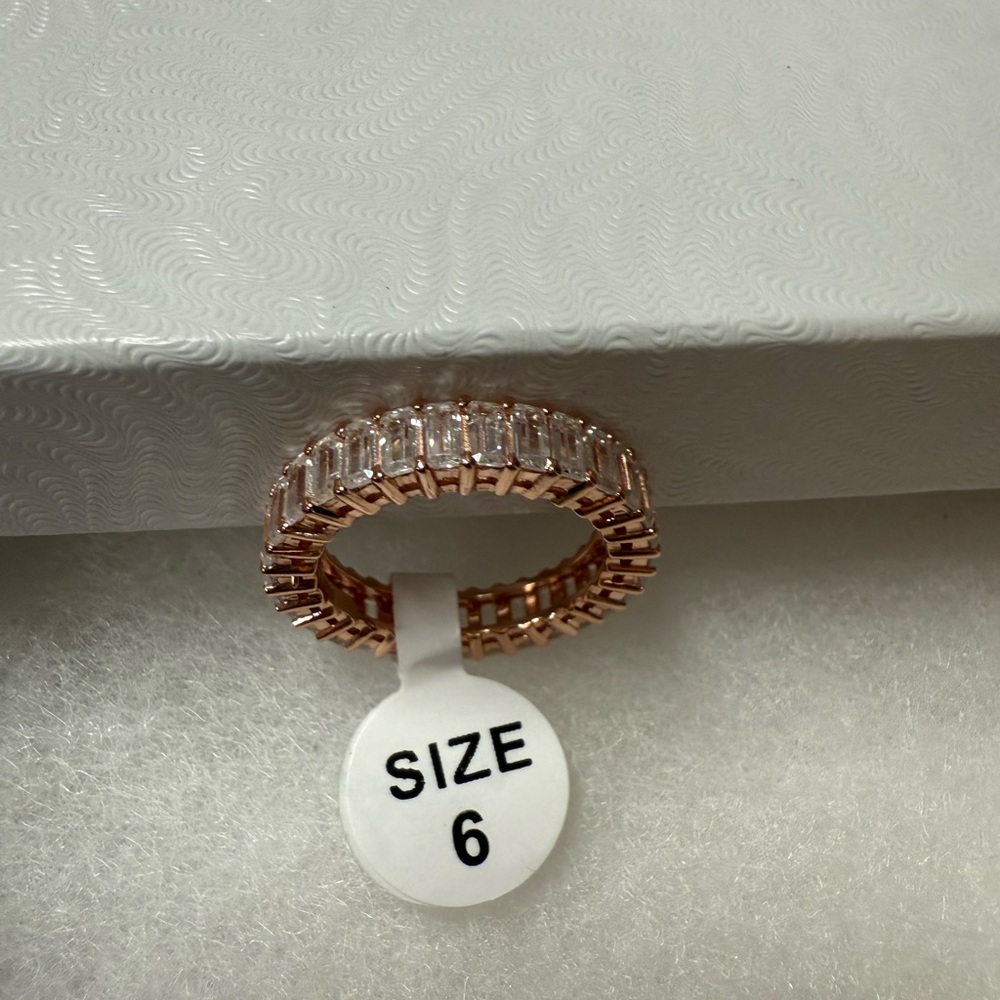 Rose Gold Intricate Baguette Ring
